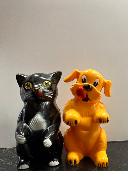 Sitting Pretty Dog and Kitty Salt & Pepper Shakers