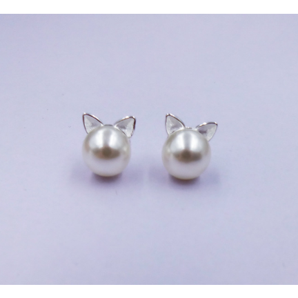 Kitty Pearls Studs - Silver FInish