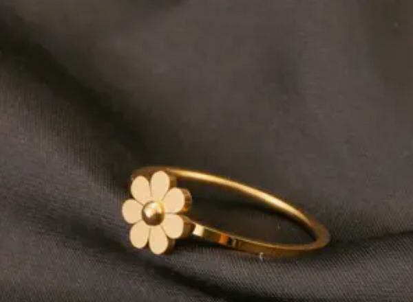 Simple Golden Daisy Stainless Steel Ring