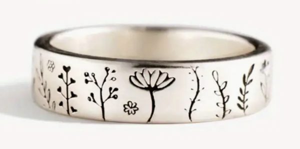 Silvery Stamped Wildflower Ring